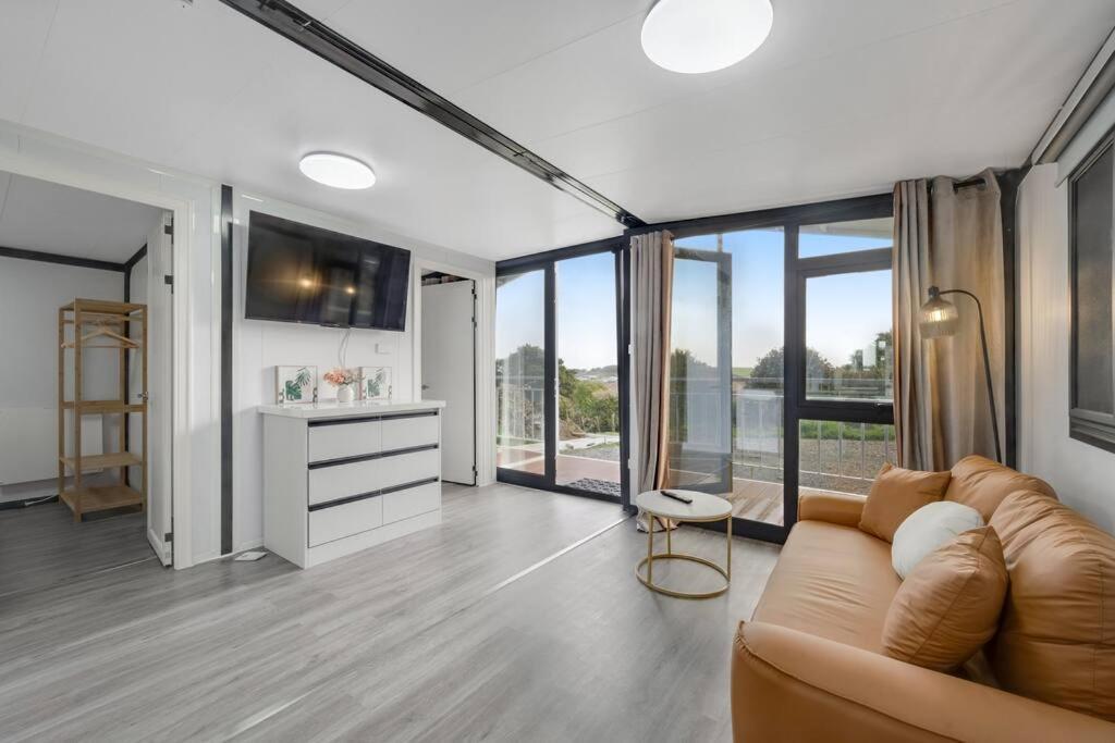 2 Bedrooms Cabin 5 Min To Pukekohe Town Centre Exteriör bild